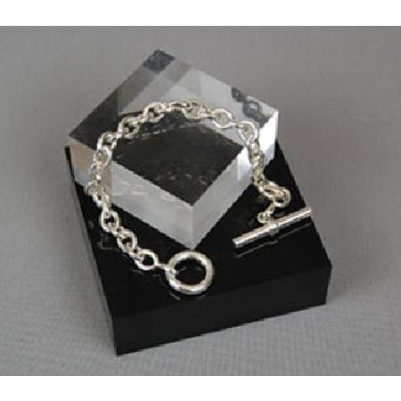 Toggle Clasp Charm Bracelet Halm
